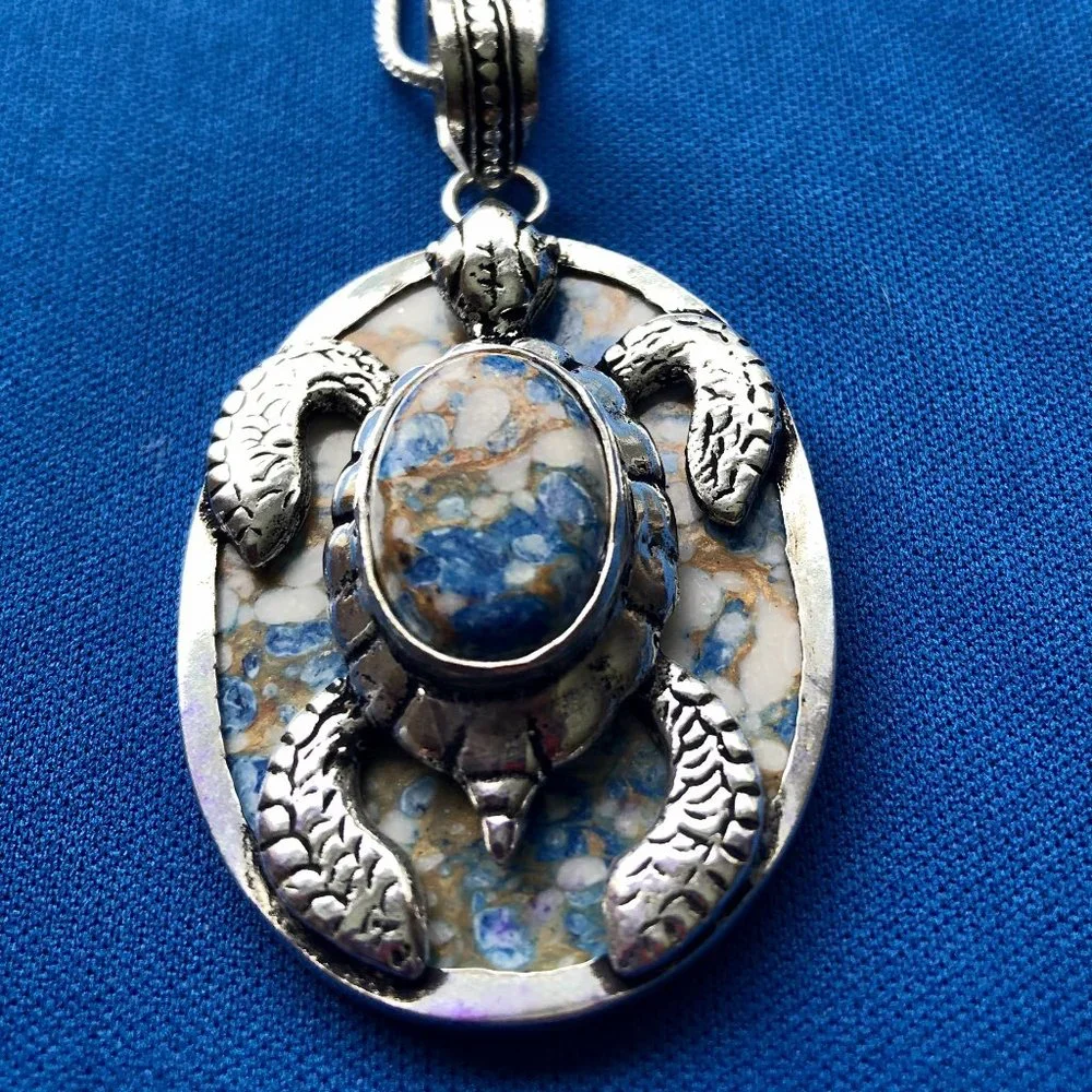 Turtle -Copper Blue Turquoise Gemstone Necklace - Picture 1 of 3